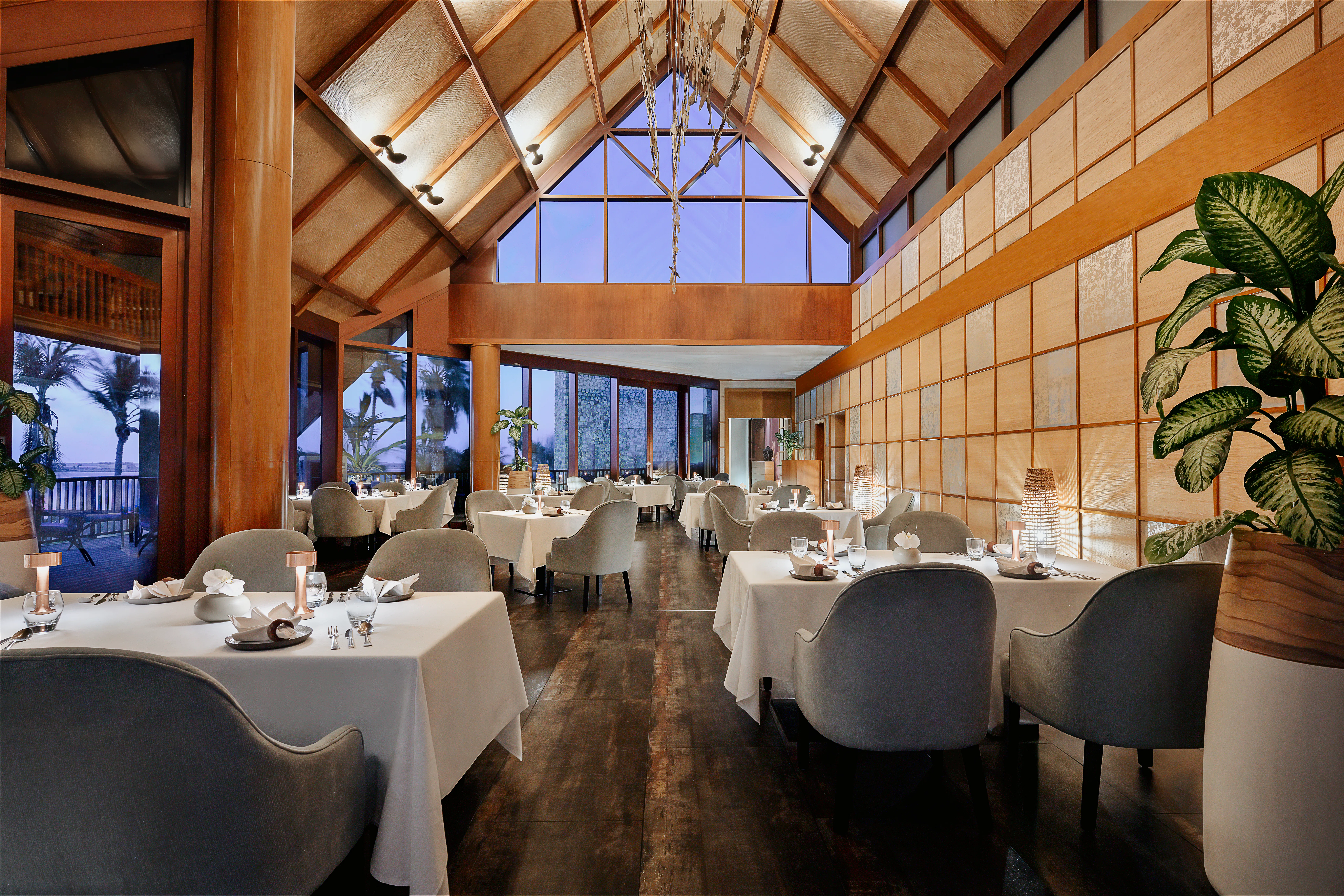 White Orchid Restaurant & Lounge