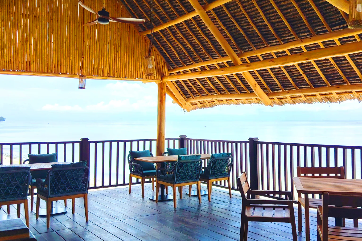 MAREYA BEACH RESTAURANT