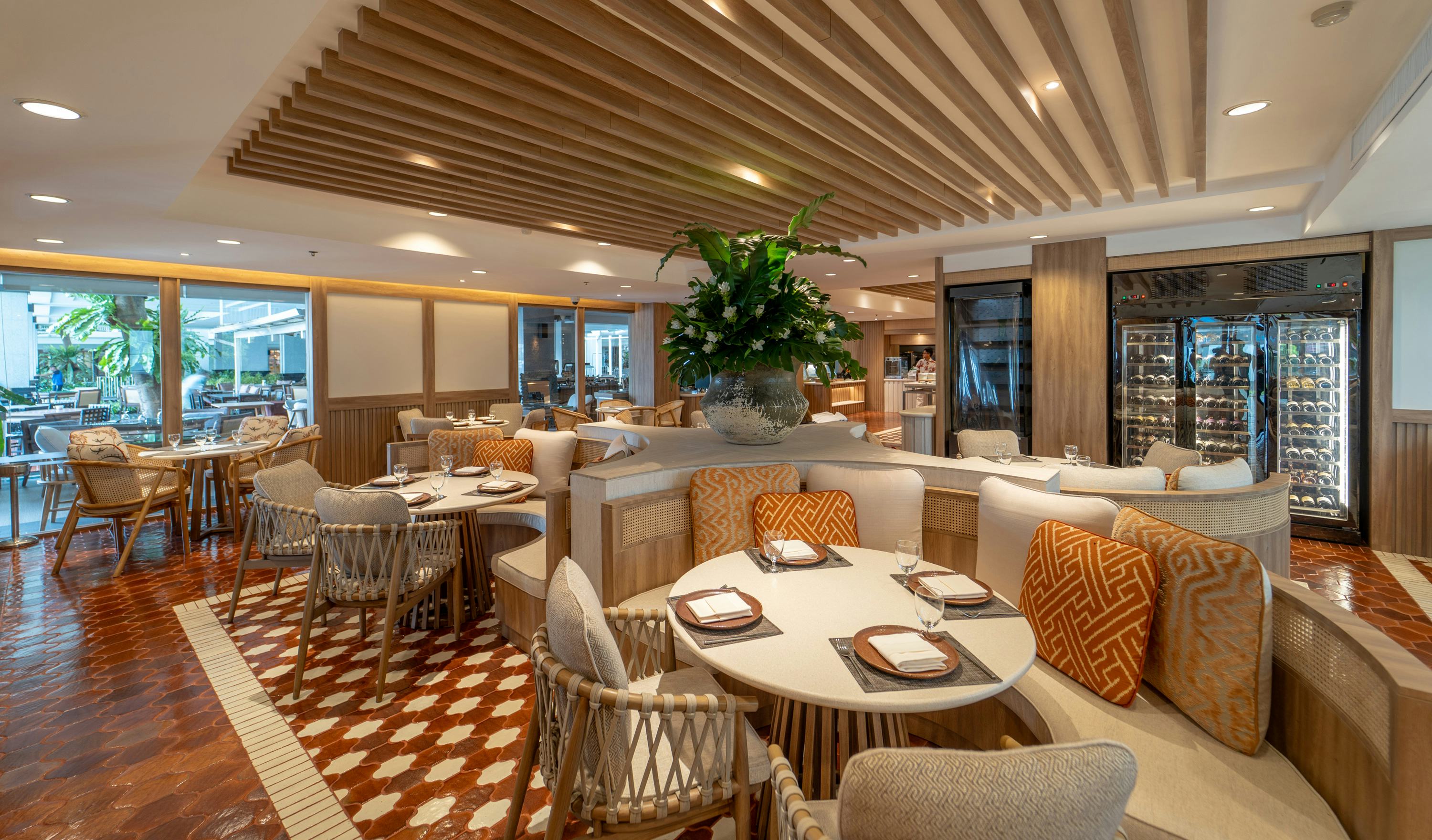 THE NIMMAN BAR AND GRILL