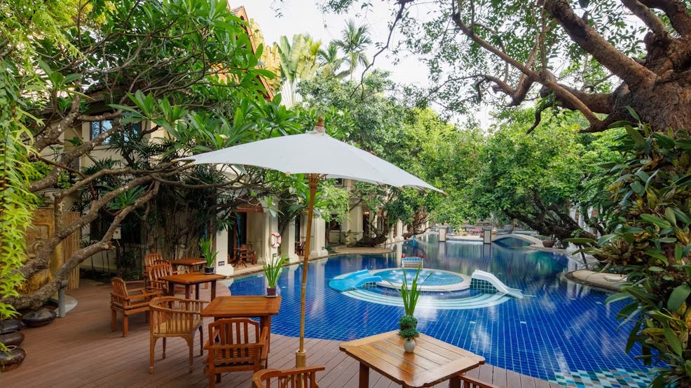 Kham Saen Cafe & Restaurant