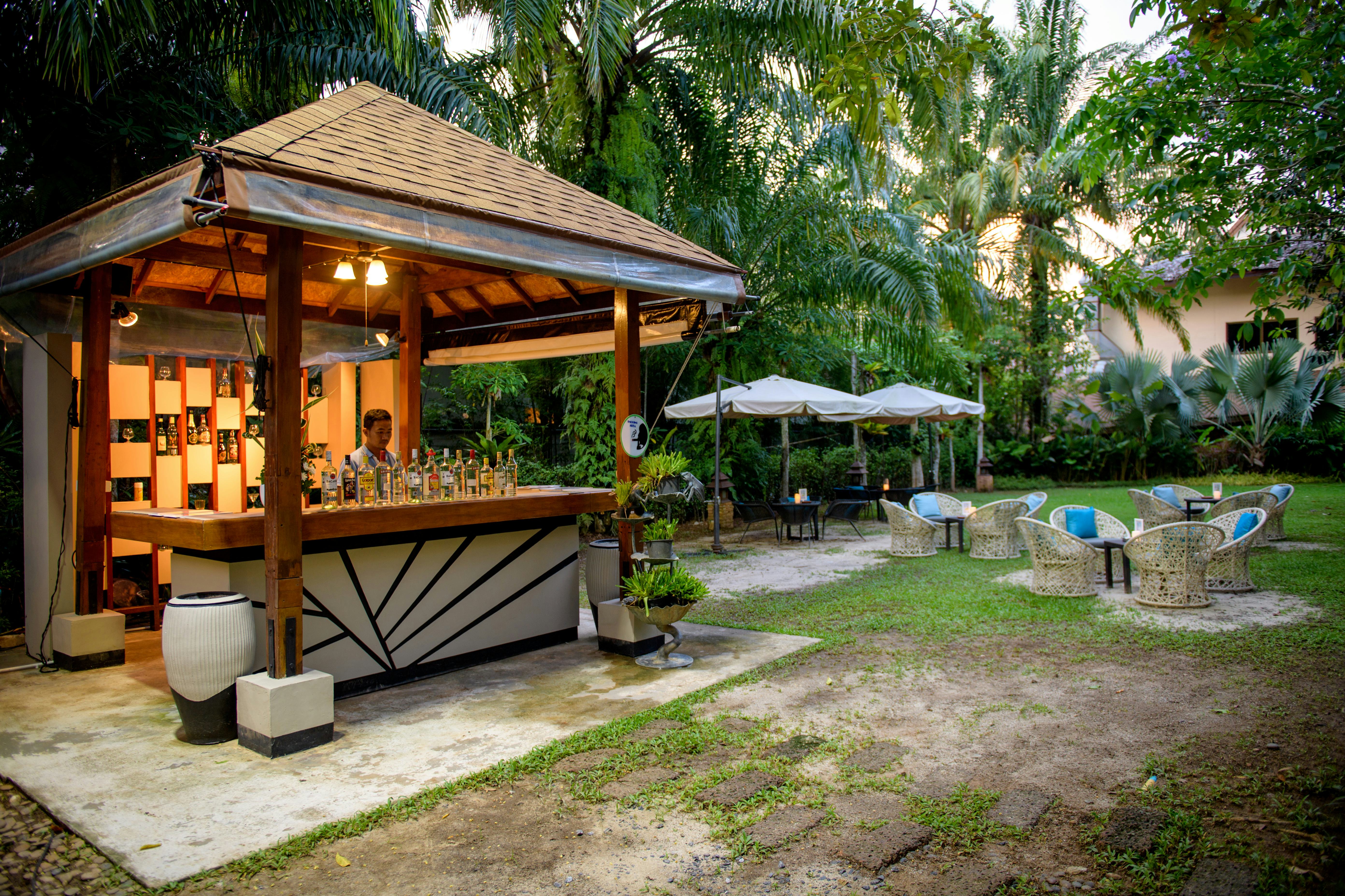 Garden Bar