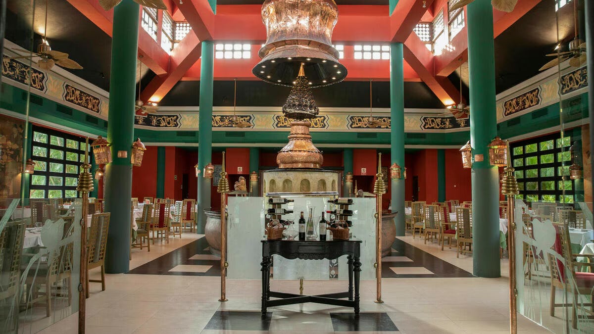 La Pagoda Asian Restaurant