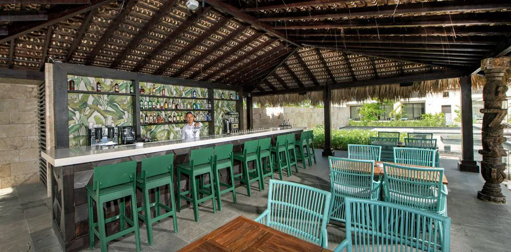 La Perla Adults Only