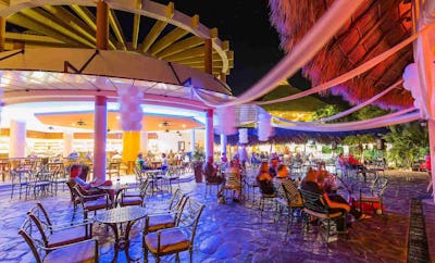 La Placita Lobby Bar