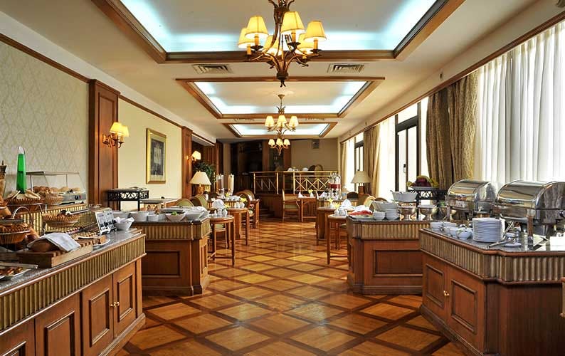 Executive Club Lounge