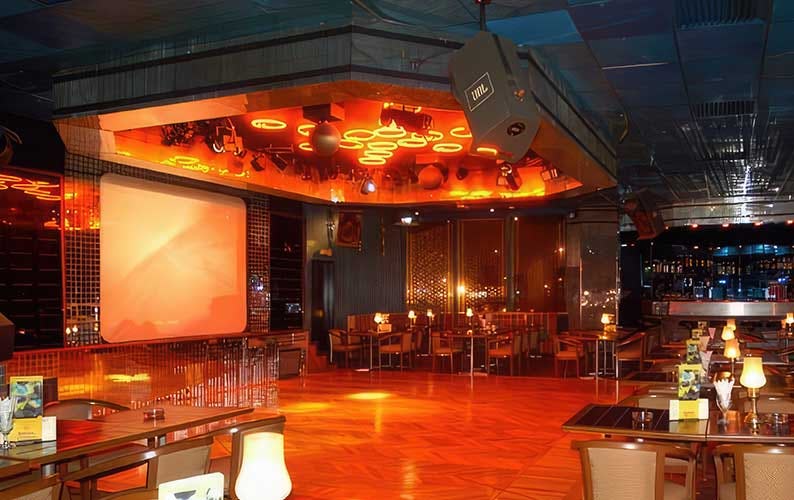 Le Papillion discotheque