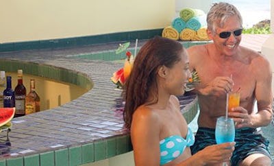 Li’l Nylon Pool Bar