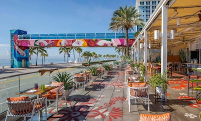 Lona Cocina & Tequileria