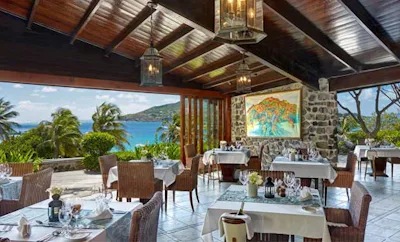 Main pavilion restaurant