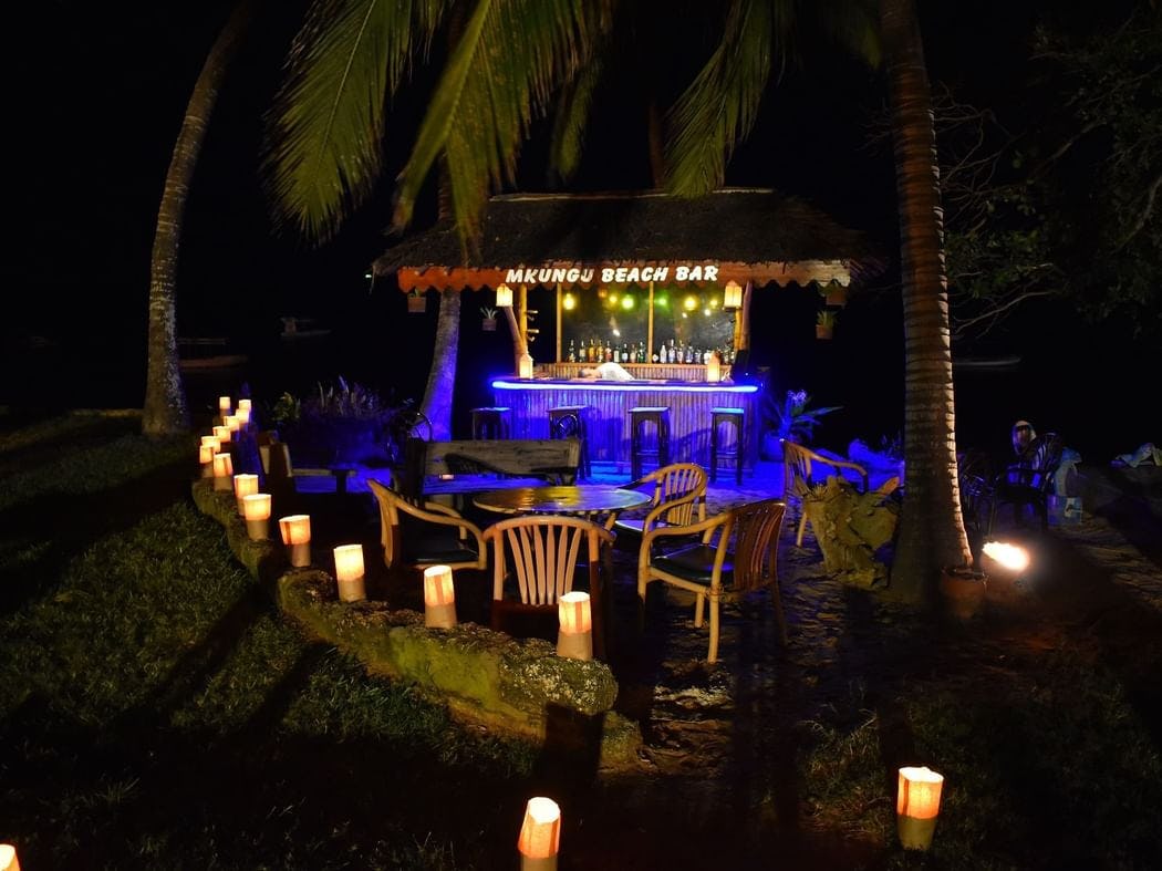 MKUNGU BEACH BAR
