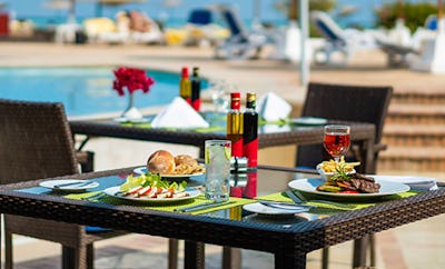 OASIS RESTAURANT & BAR