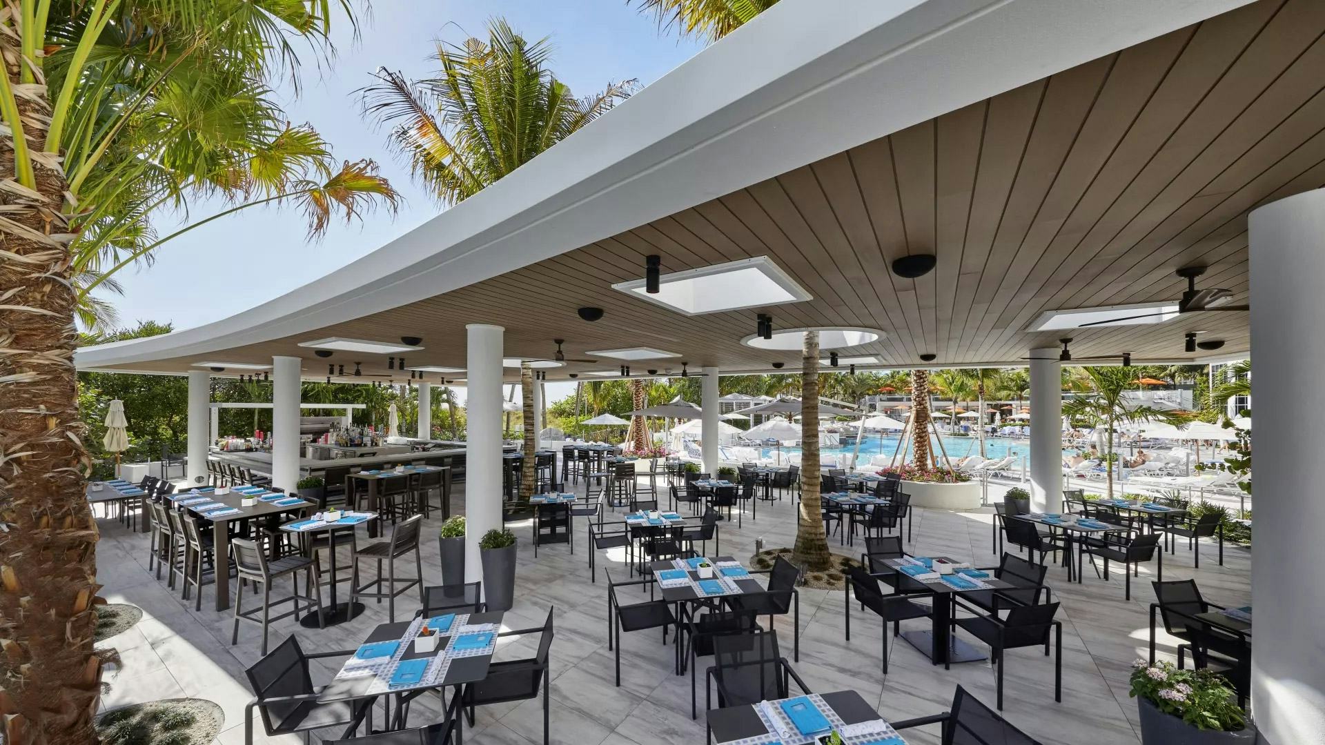 Nautilus Pool Bar & Grill