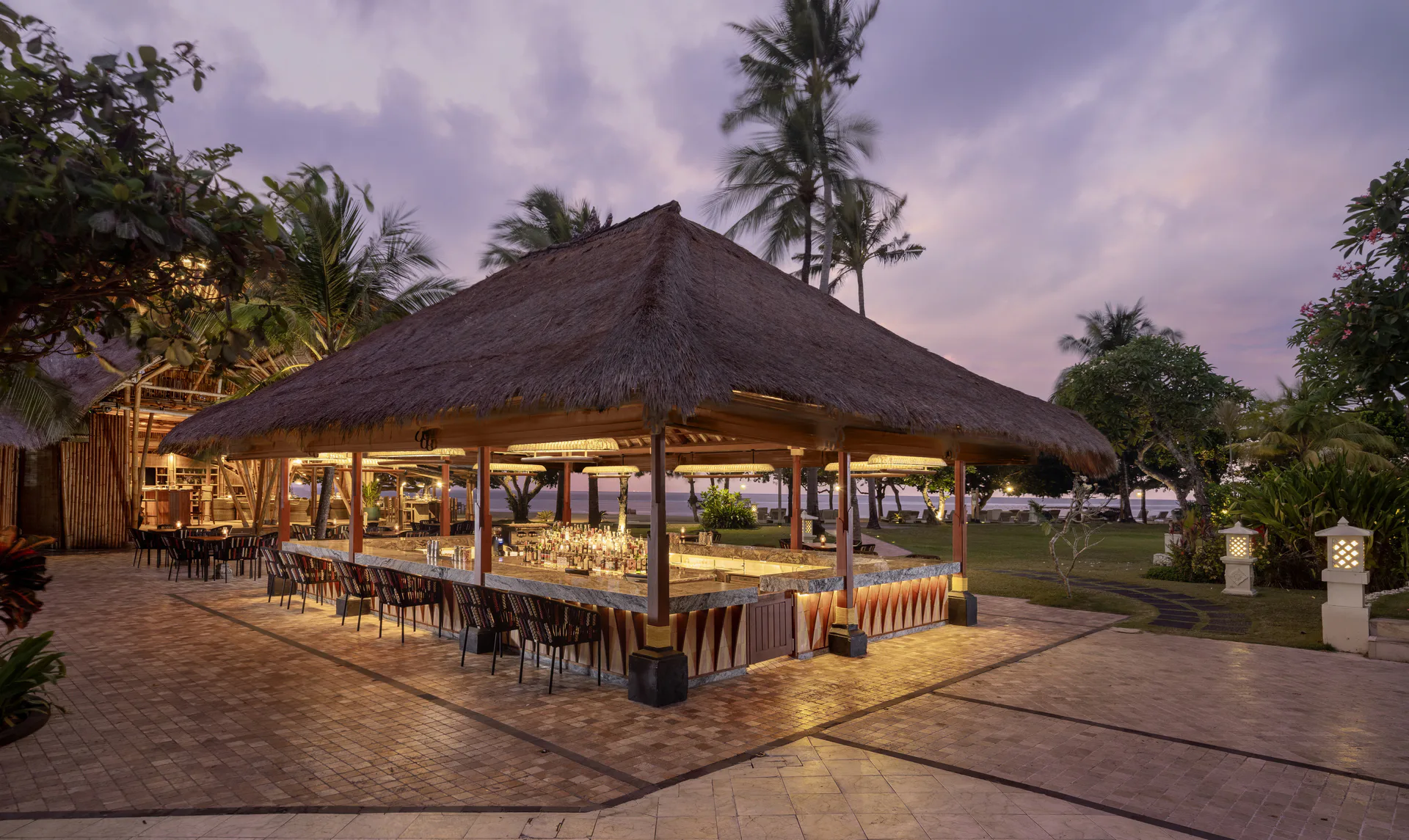 Chess Beachfront Bar