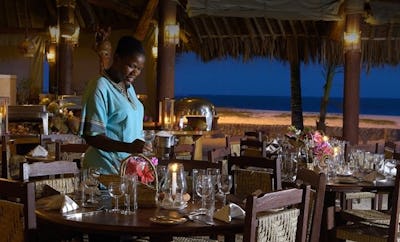 PEPONI BEACH RESTAURANT