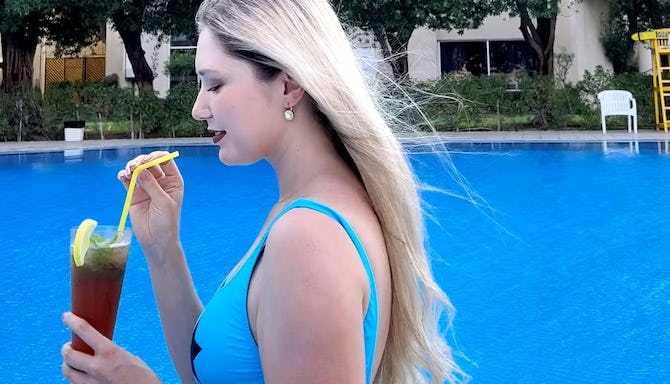 Pool Bar (Non-alcoholic)