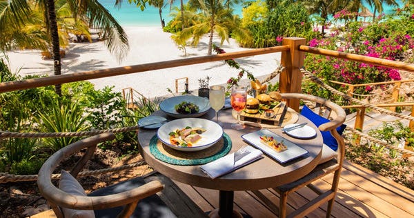 POOL RESTAURANT & BAR