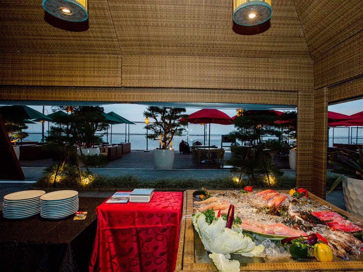 Seafood Vaganza & Full Moon Vaganza