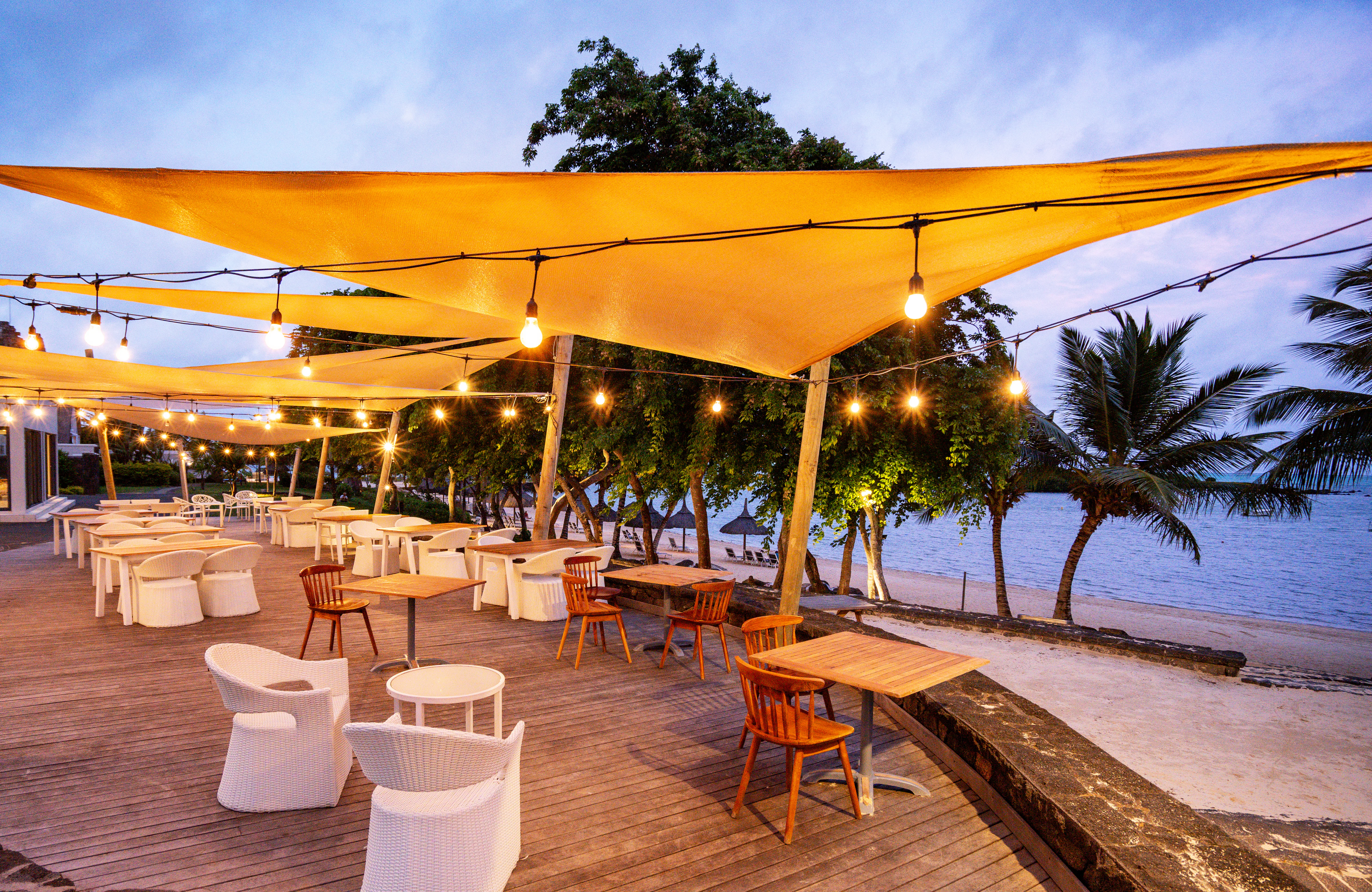 BLACK ROCK BAR & GRILL