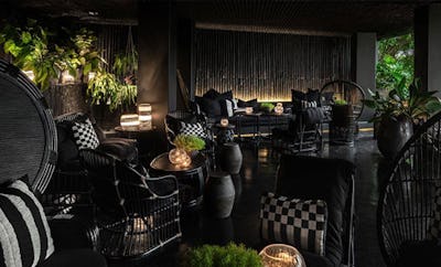 BAAN TA LOUNGE & LAWN
