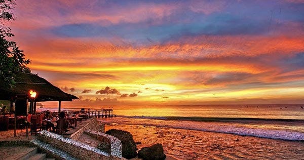 KISIK Lounge & Seafood Restaurant