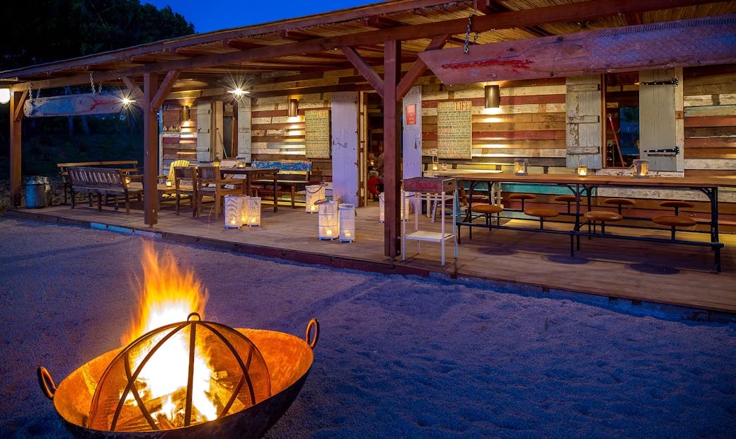 Rum Shed Bar & Grill