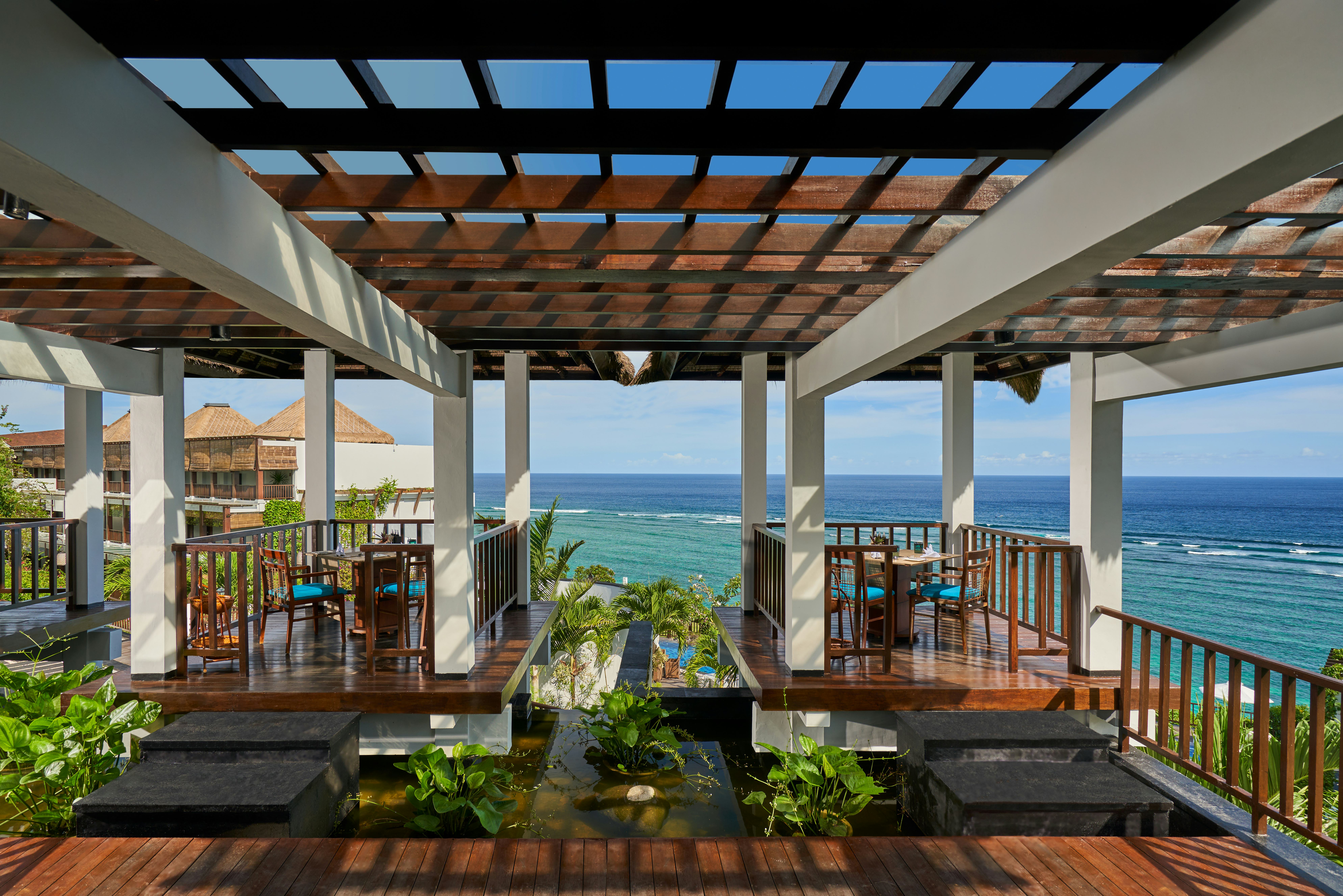 Crystal Blue Ocean Grill