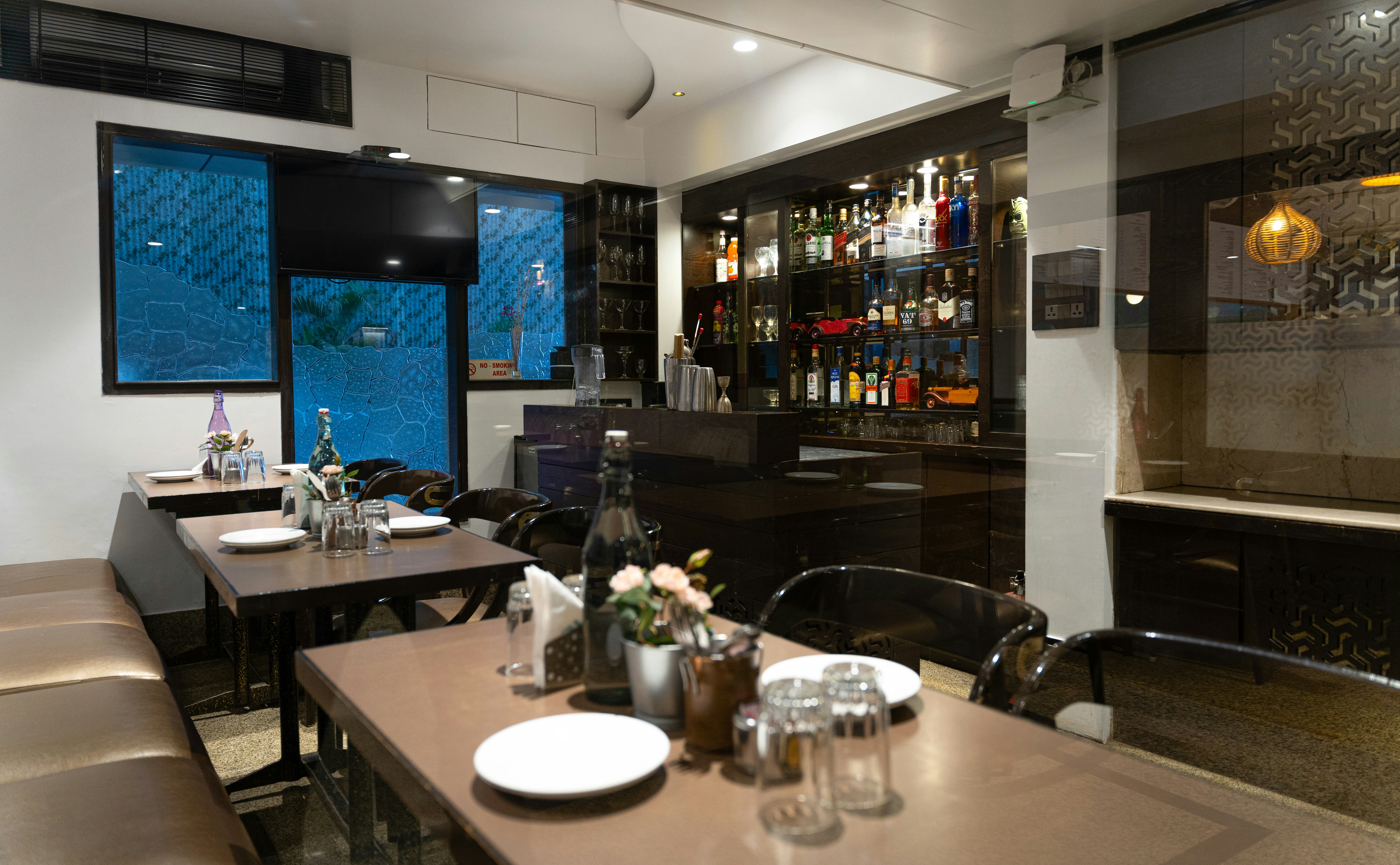 Sapphire Restaurant & Bar