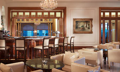 SEASONS BAR & LOUNGE