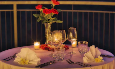 SERENITY POOL SIDE & PRIVATE DINING