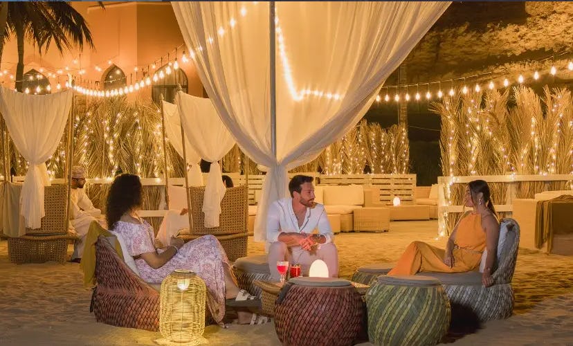 Si02 The Beach Lounge