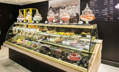 LE CAFE LOBBY LOUNGE