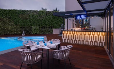 Solario Pool Bar