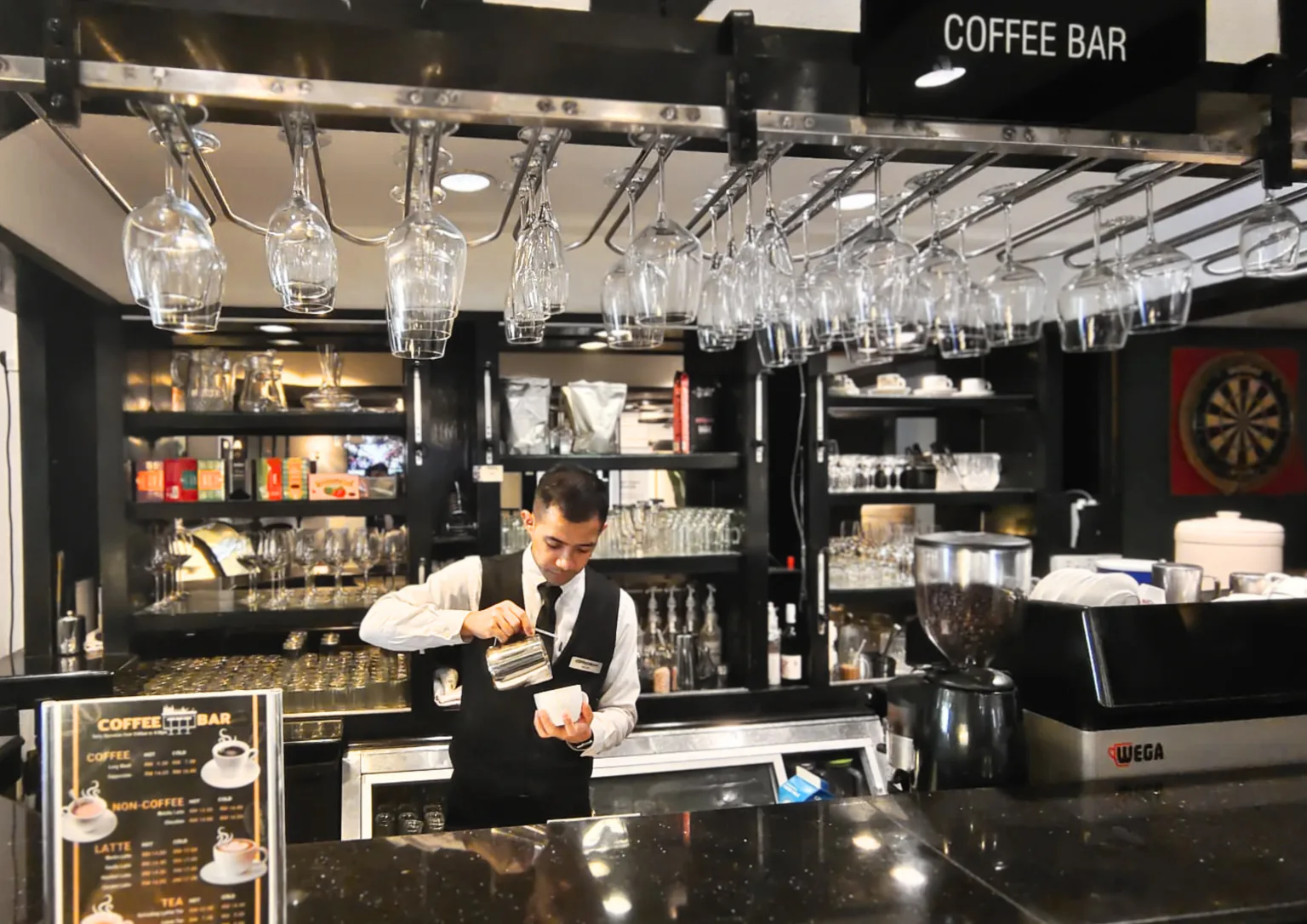 COFFEE BAR & LOUNGE