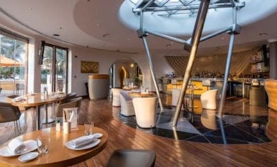 WU Restaurant & Lounge :