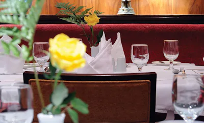 The Lounge Restaurant