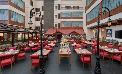 Sidewalk Cafe & Bar
