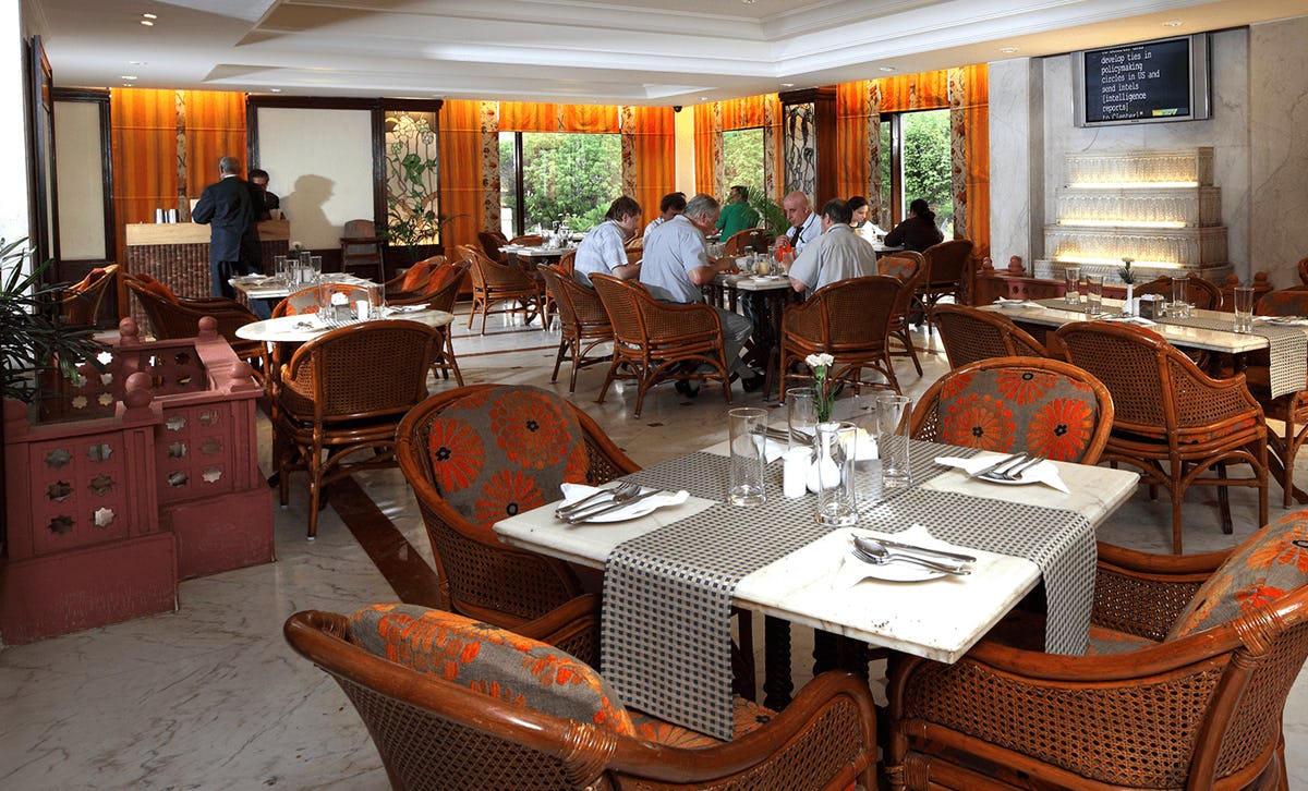 The Samavar (24 hour Coffee Shop)