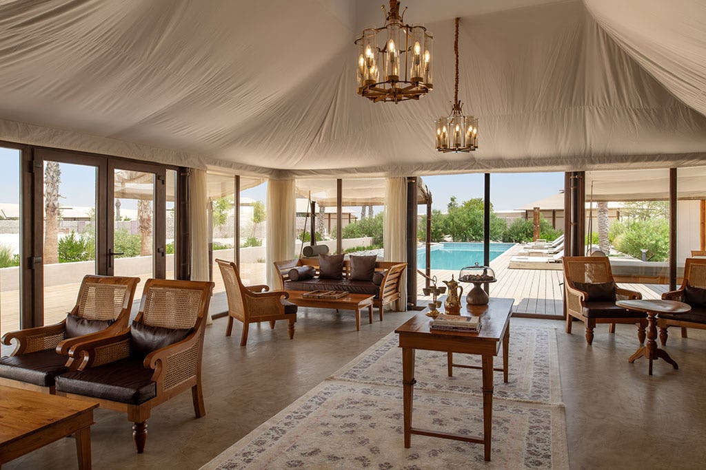 The Tea & Cigar Lounge