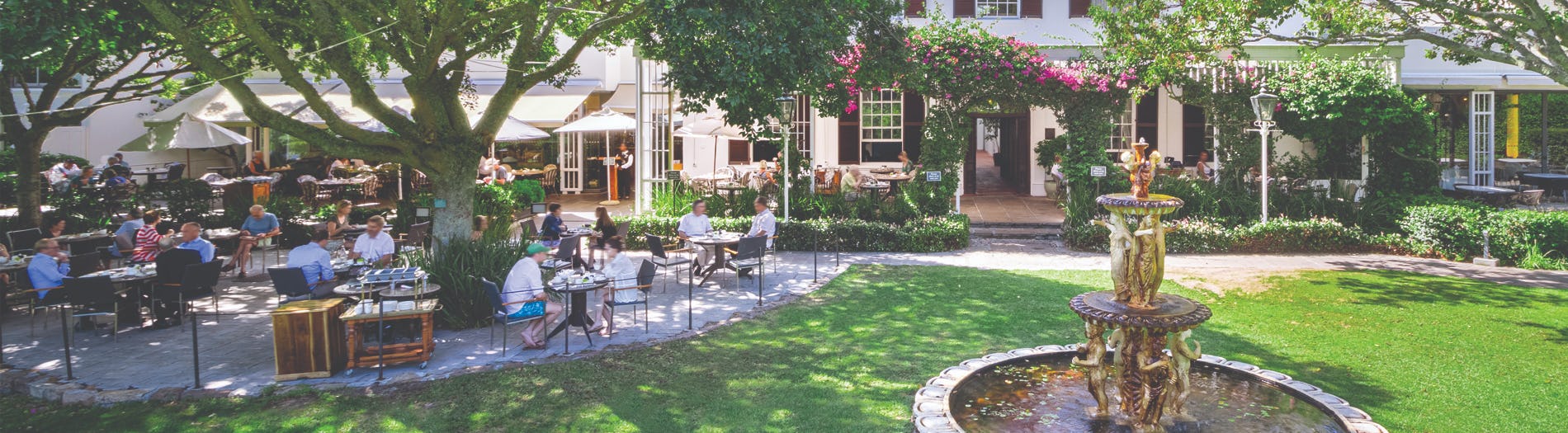 Garden Lounge and The Square