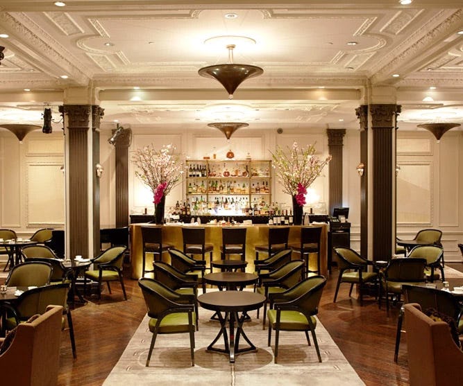 Two E Bar and Lounge