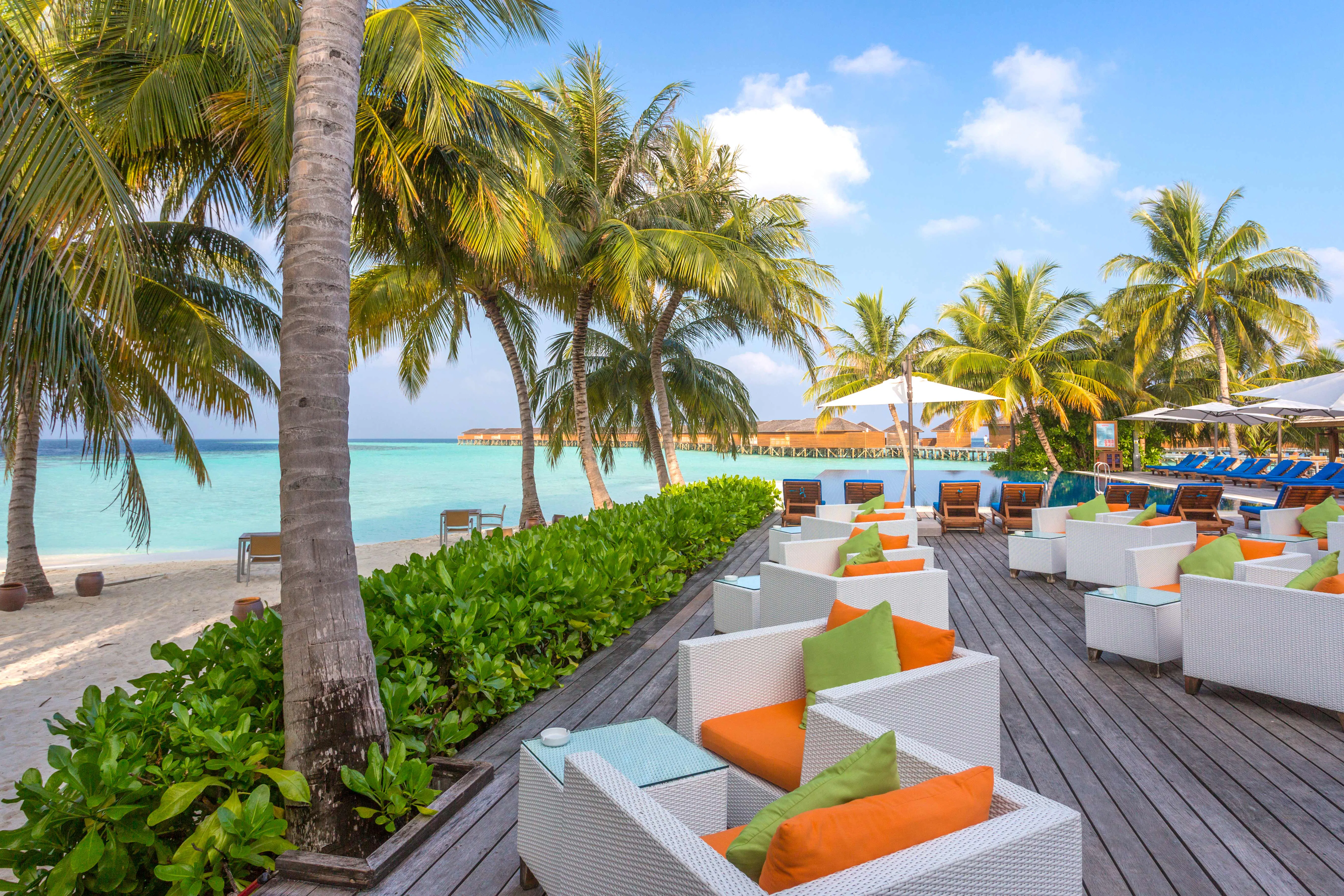 SUNSET BAR (ADULTS ONLY)