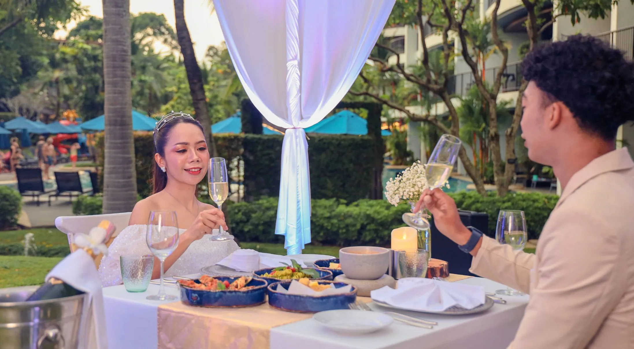Wave Restaurant & Bar