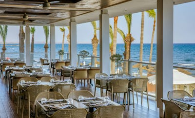 Yacht Club Restaurant